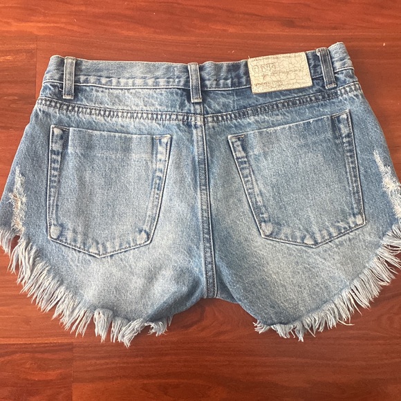 Adorable One Teaspoon Jean Shorts! - Picture 3 of 3